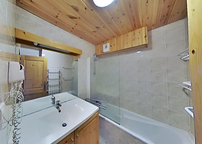 Casa-tour Du Merle N° 2 *